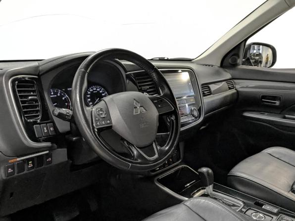 Mitsubishi Outlander III Рестайлинг 3 с пробегом 2019 года, цена 2 200 000 рублей, 151000 км, внедорожник, Автокод Объявления