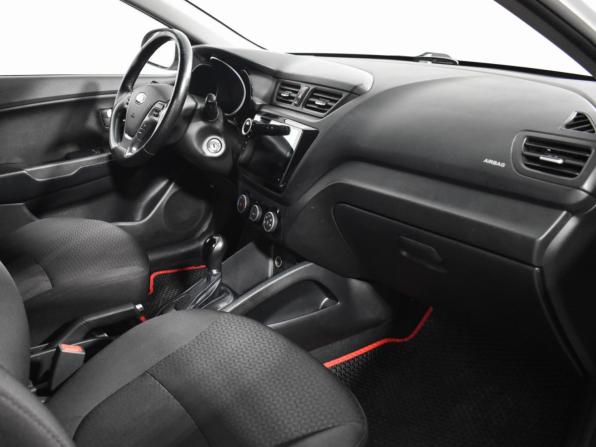 Kia Rio III Рестайлинг с пробегом 2015 года, цена 975 000 рублей, 158016 км, седан, Автокод Объявления
