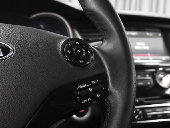 Kia Quoris I с пробегом 2013 года, цена 1 546 000 рублей, 292371 км, седан, Автокод Объявления