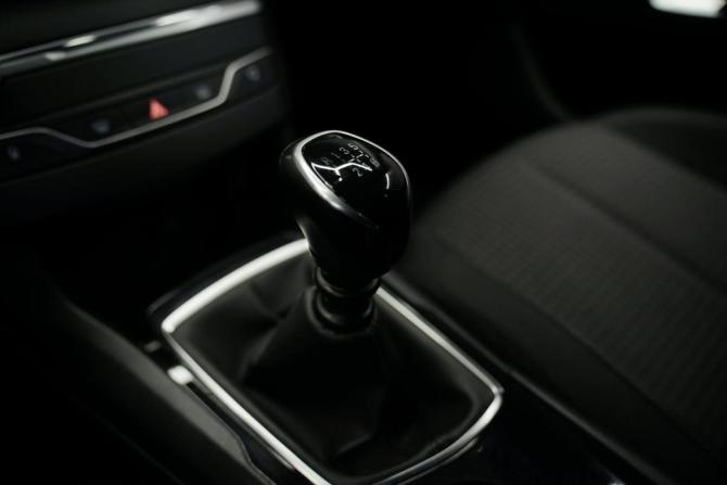 Peugeot 308 II Рестайлинг с пробегом 2020 года, цена 1 570 000 рублей, 164761 км, универсал, Автокод Объявления