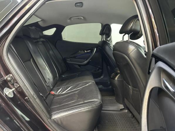 Hyundai Grandeur V с пробегом 2012 года, цена 990 000 рублей, 318251 км, седан, Автокод Объявления