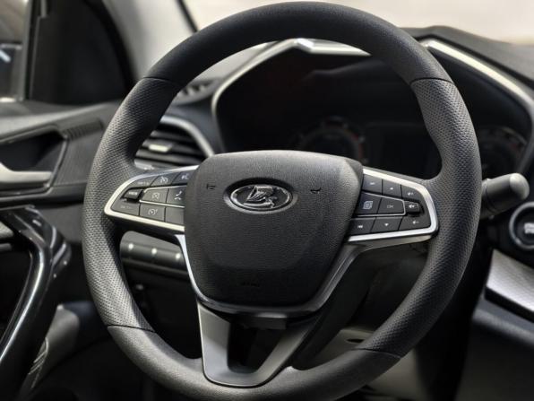 Lada (ВАЗ) Vesta I Рестайлинг (NG) с пробегом 2024 года, цена 1 345 000 рублей, 16063 км, седан, Автокод Объявления