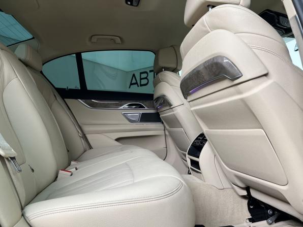 BMW 7 серии VI (G11/G12) Рестайлинг с пробегом 2019 года, цена 6 999 000 рублей, 69616 км, седан, Автокод Объявления