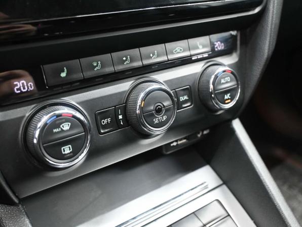 Skoda Octavia III (A7) с пробегом 2013 года, цена 1 149 900 рублей, 214000 км, лифтбек, Автокод Объявления