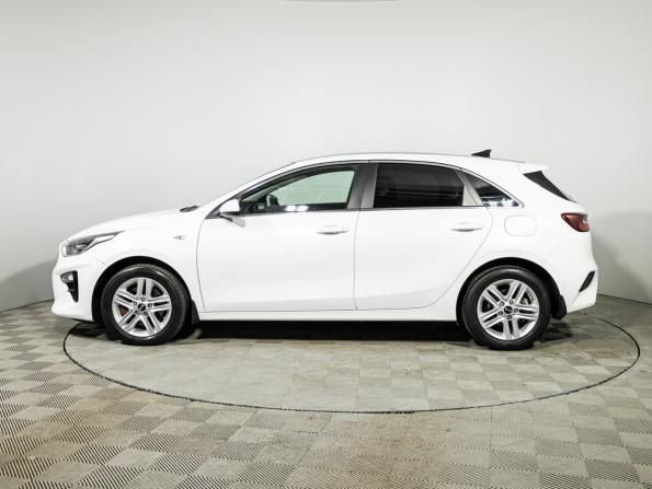 Kia Ceed III с пробегом 2019 года, цена 1 899 700 рублей, 61315 км, хэтчбек, Автокод Объявления