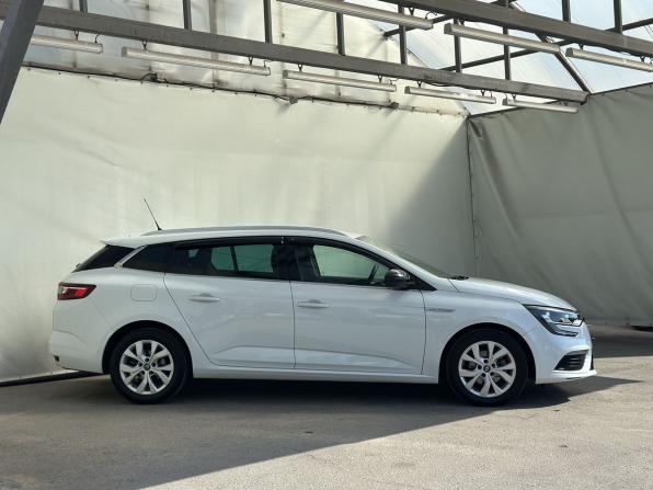 Renault Megane IV с пробегом 2019 года, цена 1 330 000 рублей, 126101 км, универсал, Автокод Объявления