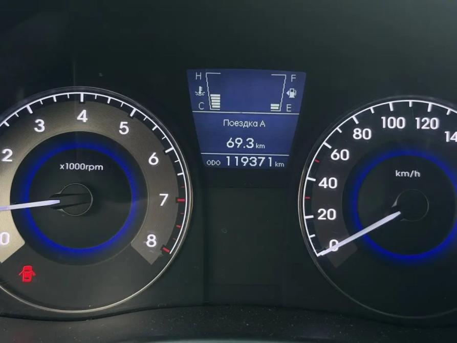 Hyundai Solaris I Волгоград  - изображение 9
