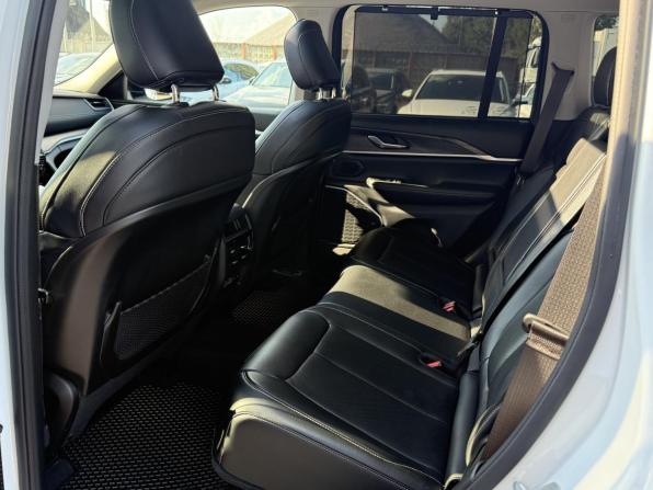 Jeep Grand Cherokee IV (WK2) Рестайлинг с пробегом 2022 года, цена 7 499 000 рублей, 25000 км, внедорожник, Автокод Объявления