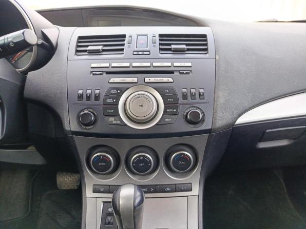 Mazda 3 II (BL) с пробегом 2010 года, цена 746 000 рублей, 251988 км, хэтчбек, Автокод Объявления