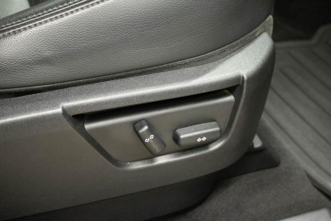 Land Rover Freelander II Рестайлинг с пробегом 2010 года, цена 1 319 000 рублей, 212883 км, внедорожник, Автокод Объявления