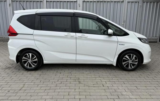 Honda Freed II с пробегом 2019 года, цена 1 688 000 рублей, 82348 км, компактвэн, Автокод Объявления