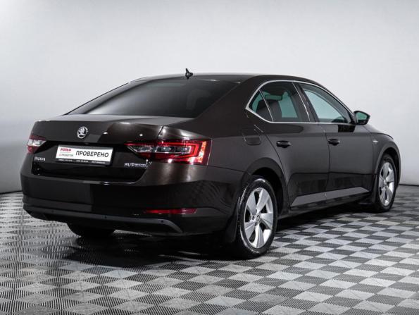 Skoda Superb III с пробегом 2015 года, цена 2 244 000 рублей, 87416 км, лифтбек, Автокод Объявления