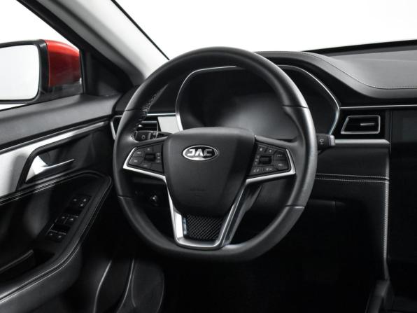 JAC J7 I с пробегом 2023 года, цена 1 540 600 рублей, 23500 км, лифтбек, Автокод Объявления
