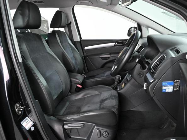 Volkswagen Sharan II с пробегом 2011 года, цена 1 265 000 рублей, 145827 км, минивэн, Автокод Объявления