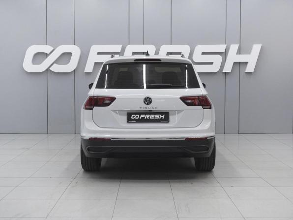 Volkswagen Tiguan II Рестайлинг с пробегом 2020 года, цена 2 849 000 рублей, 55880 км, внедорожник, Автокод Объявления