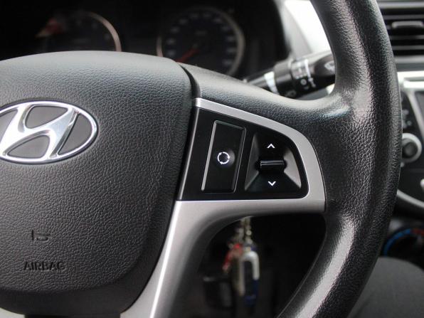 Hyundai Solaris I с пробегом 2014 года, цена 999 000 рублей, 83061 км, седан, Автокод Объявления