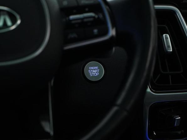 Kia Sorento IV с пробегом 2020 года, цена 3 049 046 рублей, 131941 км, внедорожник, Автокод Объявления