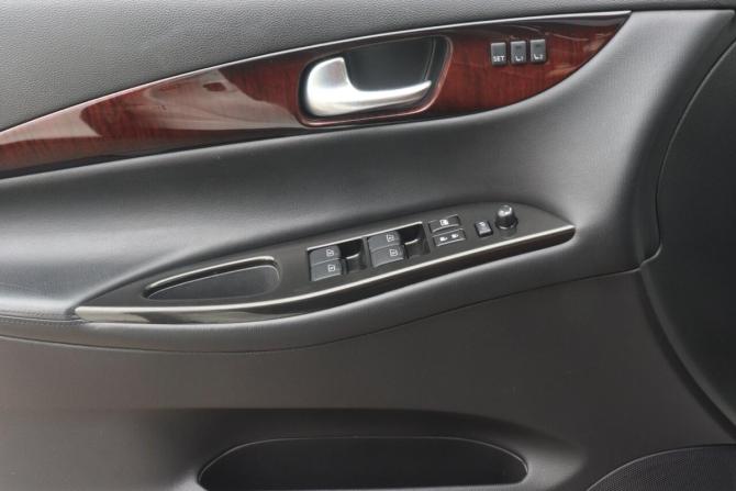 Infiniti QX50 I с пробегом 2014 года, цена 1 815 000 рублей, 165643 км, внедорожник, Автокод Объявления