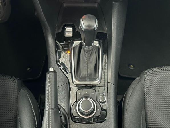 Mazda 3 III (BM) Рестайлинг с пробегом 2017 года, цена 1 678 000 рублей, 107891 км, седан, Автокод Объявления