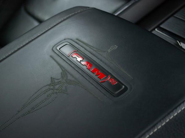 Ram 1500 V с пробегом 2022 года, цена 8 699 000 рублей, 8186 км, offers.body_type.unknown, Автокод Объявления