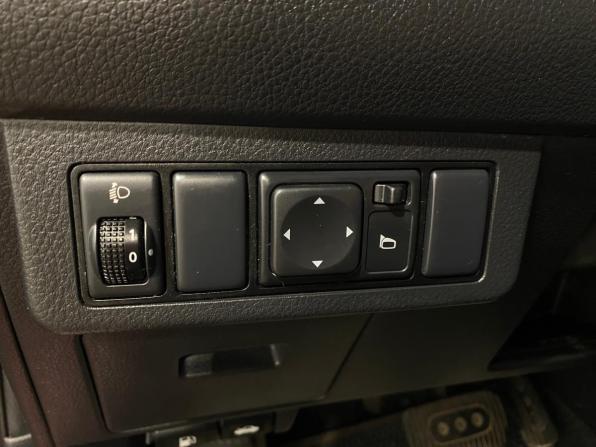 Nissan Tiida I Рестайлинг с пробегом 2012 года, цена 909 000 рублей, 177029 км, хэтчбек, Автокод Объявления