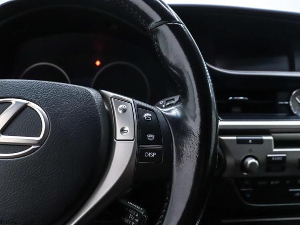 Lexus ES VI с пробегом 2015 года, цена 2 049 000 рублей, 192940 км, седан, Автокод Объявления