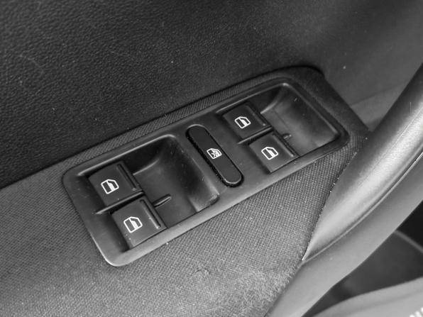 Volkswagen Polo V с пробегом 2013 года, цена 629 000 рублей, 220796 км, седан, Автокод Объявления