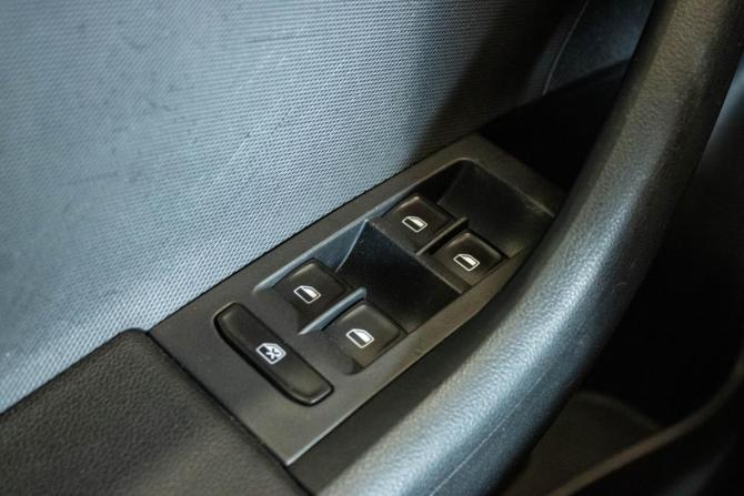 Skoda Rapid I с пробегом 2014 года, цена 909 000 рублей, 175269 км, лифтбек, Автокод Объявления