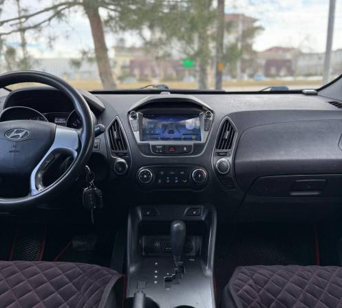 Hyundai ix35 I Рестайлинг с пробегом 2014 года, цена 930 000 рублей, 330258 км, внедорожник, Автокод Объявления