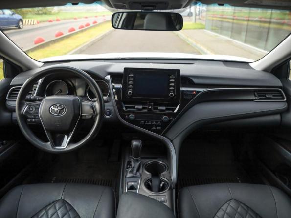 Toyota Camry VIII (XV70) Рестайлинг с пробегом 2021 года, цена 2 499 777 рублей, 117865 км, седан, Автокод Объявления