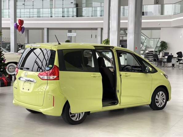 Honda Freed II с пробегом 2017 года, цена 1 575 000 рублей, 82519 км, компактвэн, Автокод Объявления