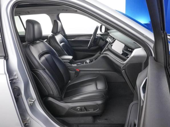 Jeep Grand Cherokee V (WL) с пробегом 2023 года, цена 5 949 236 рублей, 39638 км, внедорожник, Автокод Объявления