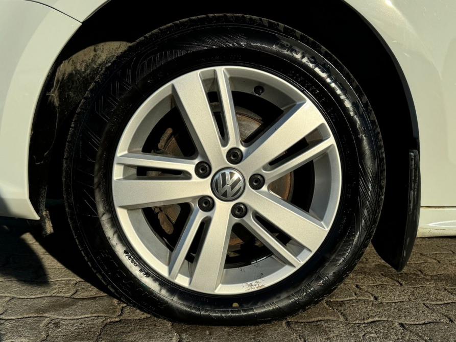 Volkswagen Jetta VI Рестайлинг Архангельск  - изображение 9