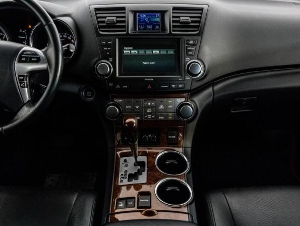 Toyota Highlander II (XU40) Рестайлинг с пробегом 2012 года, цена 1 599 000 рублей, 255495 км, внедорожник, Автокод Объявления