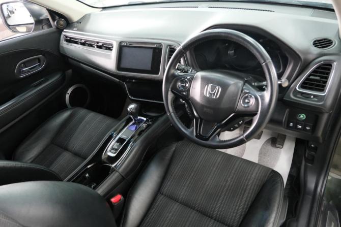 Honda Vezel I с пробегом 2013 года, цена 1 669 000 рублей, 130000 км, внедорожник, Автокод Объявления