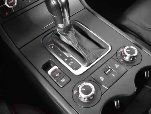Volkswagen Touareg II с пробегом 2012 года, цена 2 389 900 рублей, 159957 км, внедорожник, Автокод Объявления