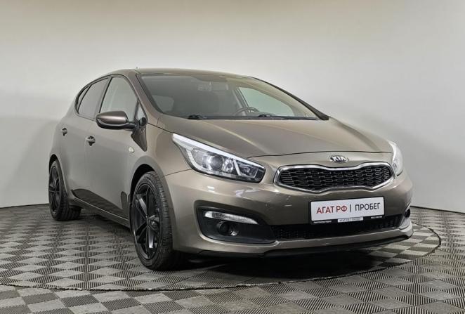 Kia Ceed II Рестайлинг с пробегом 2015 года, цена 1 273 000 рублей, 157001 км, хэтчбек, Автокод Объявления