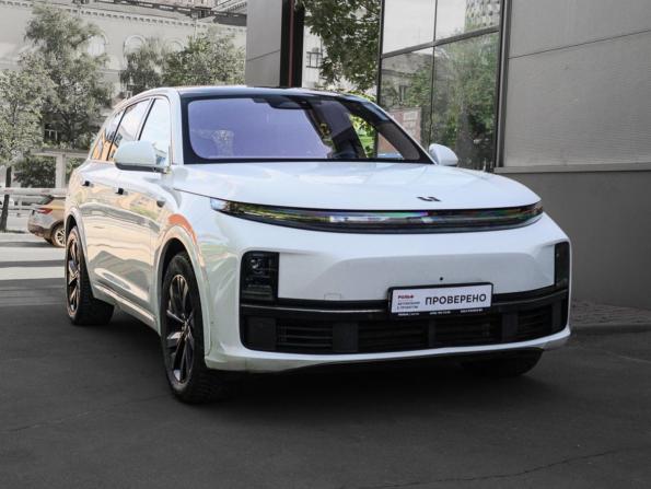 Li Auto (Lixiang) L7 I с пробегом 2023 года, цена 6 000 000 рублей, 47425 км, внедорожник, Автокод Объявления