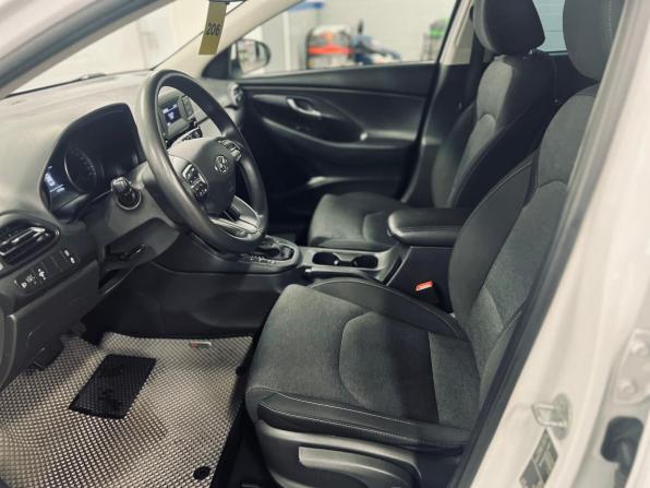 Hyundai i30 III Рестайлинг 2 с пробегом 2023 года, цена 1 690 000 рублей, 137500 км, универсал, Автокод Объявления