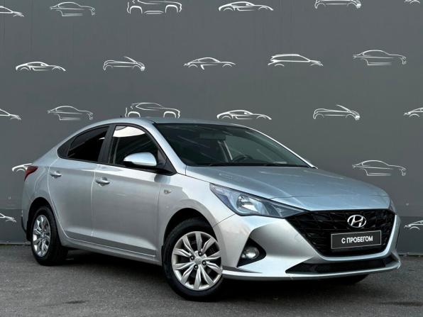 Hyundai Solaris II Рестайлинг с пробегом 2022 года, цена 1 672 700 рублей, 91889 км, седан, Автокод Объявления