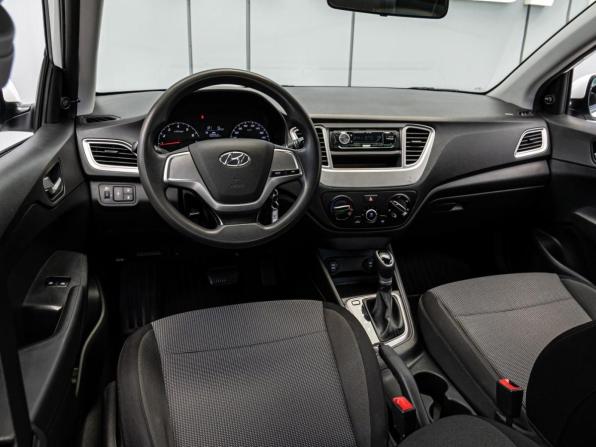 Hyundai Solaris II Рестайлинг с пробегом 2020 года, цена 1 348 000 рублей, 78505 км, седан, Автокод Объявления