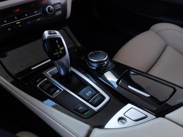 BMW 5 серии VI (F10/F11/F07) Рестайлинг с пробегом 2016 года, цена 2 289 000 рублей, 185940 км, седан, Автокод Объявления