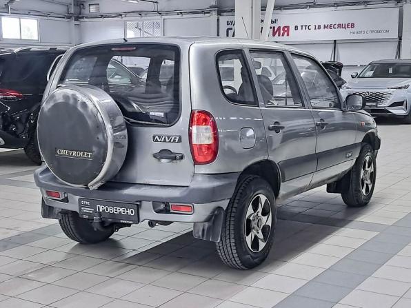 Chevrolet Niva I с пробегом 2006 года, цена 240 000 рублей, 310000 км, внедорожник, Автокод Объявления
