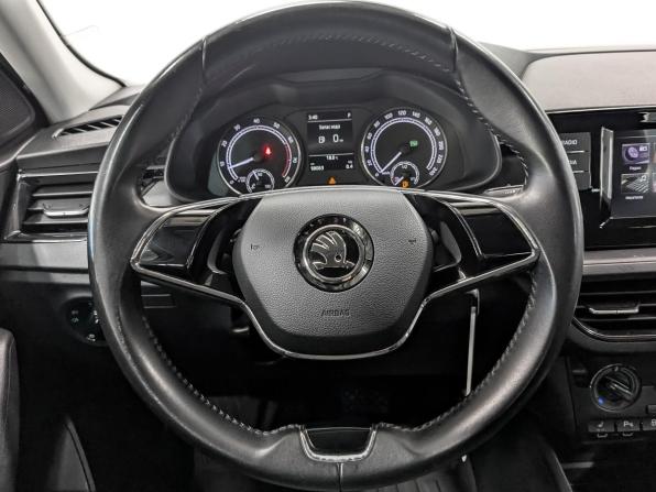 Skoda Rapid II с пробегом 2020 года, цена 1 350 000 рублей, 98059 км, лифтбек, Автокод Объявления