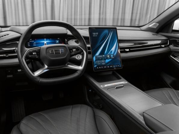 Geely Preface I с пробегом 2024 года, цена 2 780 000 рублей, 28272 км, седан, Автокод Объявления