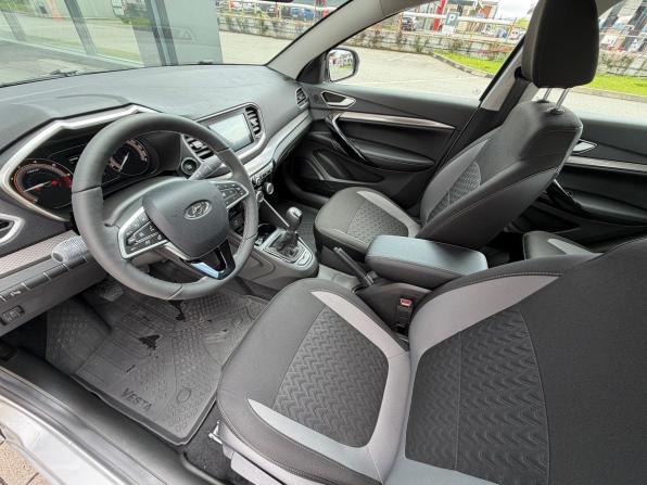 Lada (ВАЗ) Vesta I Рестайлинг (NG) с пробегом 2025 года, цена 1 740 000 рублей, 143 км, седан, Автокод Объявления