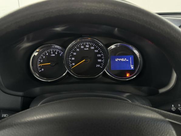 Renault Sandero II с пробегом 2016 года, цена 820 000 рублей, 124451 км, хэтчбек, Автокод Объявления