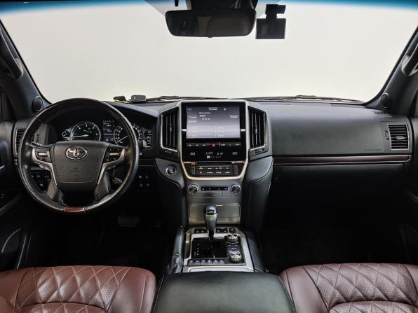 Toyota Land Cruiser 200 Series Рестайлинг 2 с пробегом 2016 года, цена 6 690 000 рублей, 94129 км, внедорожник, Автокод Объявления