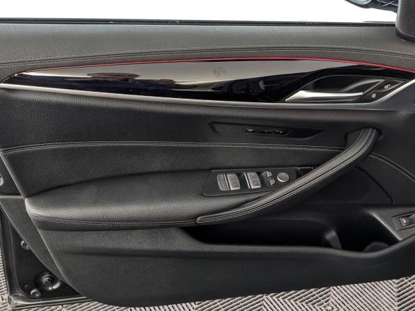 BMW 5 серии VII (G30/G31/G38) Рестайлинг с пробегом 2021 года, цена 3 930 000 рублей, 55243 км, седан, Автокод Объявления