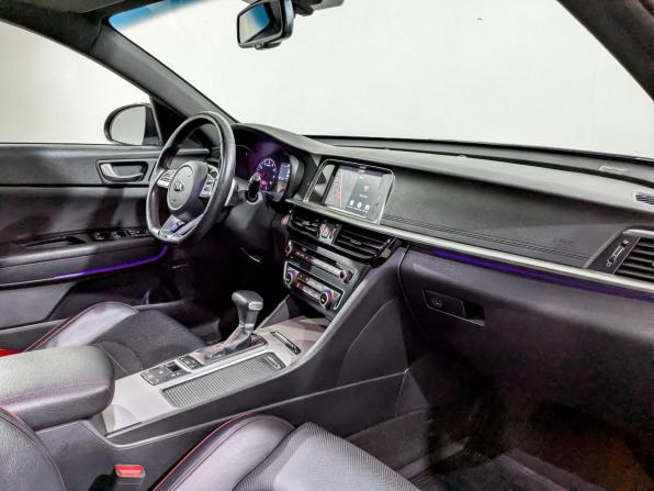 Kia Optima IV Рестайлинг с пробегом 2018 года, цена 2 255 000 рублей, 100471 км, седан, Автокод Объявления